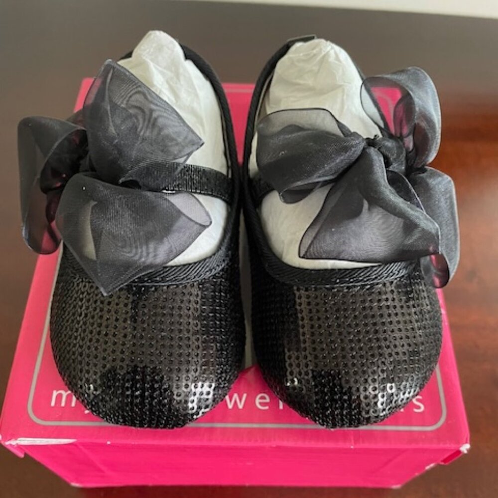 Stuart Weitzman Baby Shoes –Black NWT - size 3 – fits 6-9 months
